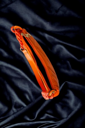 Rahatlık Ve Şıklığın Buluştuğu Bayan Omuz Çantaları Turuncu Zincirli