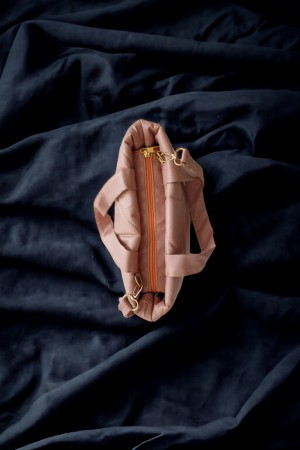 Rahatlık Ve Şıklığın Buluştuğu Bayan Omuz Çantaları Pudra Omuz