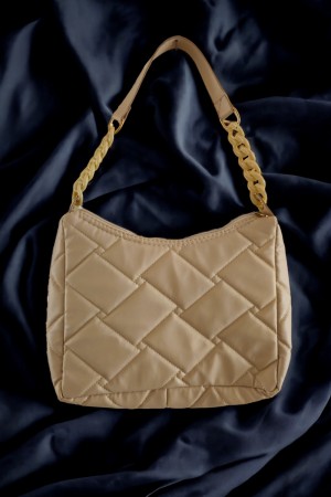 Rahatlık Ve Şıklığın Buluştuğu Bayan Omuz Çantası Krem Zincir